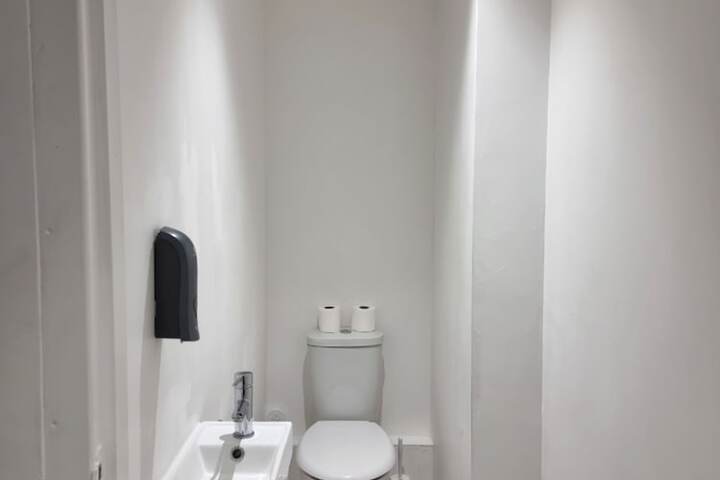 Room 54 of 72