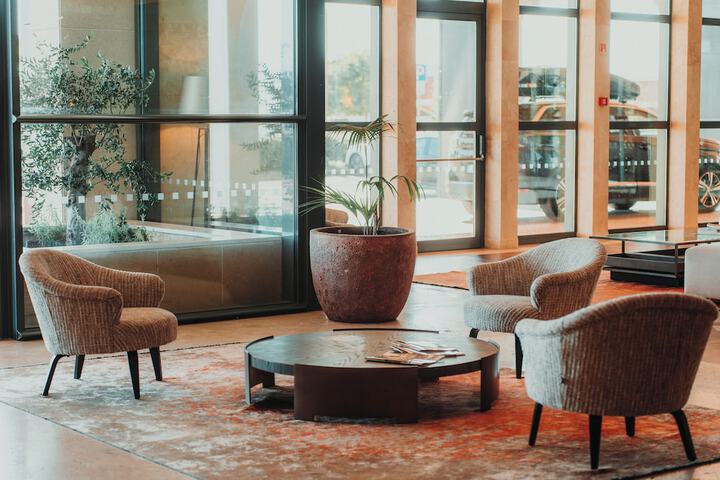 Guest Lobby
