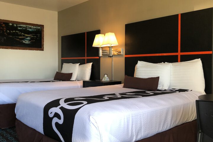 Room 5 of 40