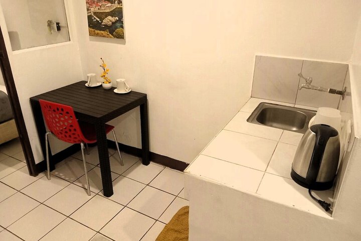 Room 16 of 24