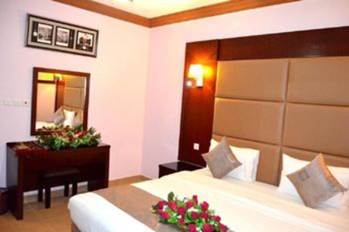 Room 4 of 22