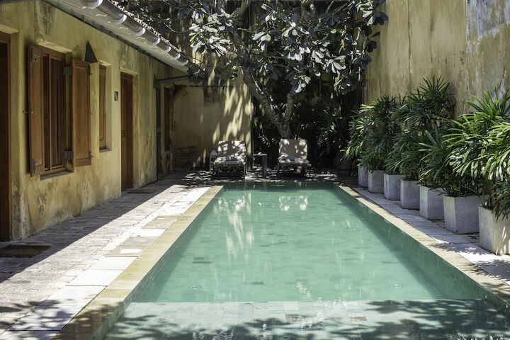 Pool 31 of 60