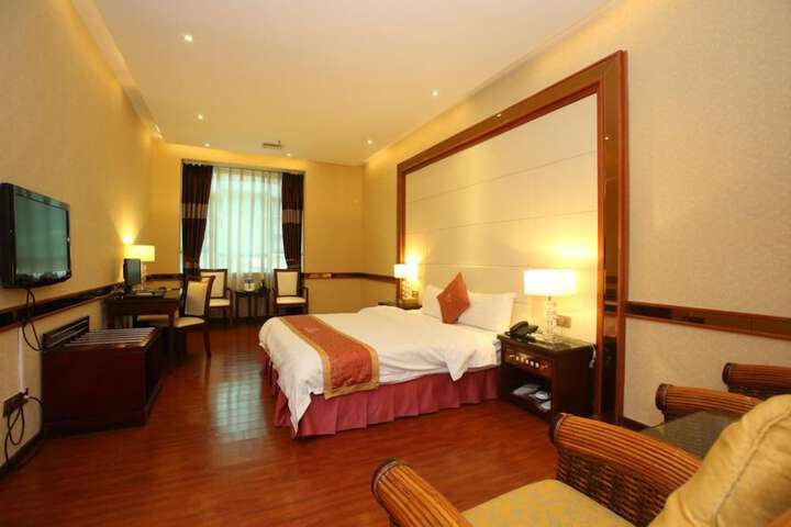 Room 8 of 29