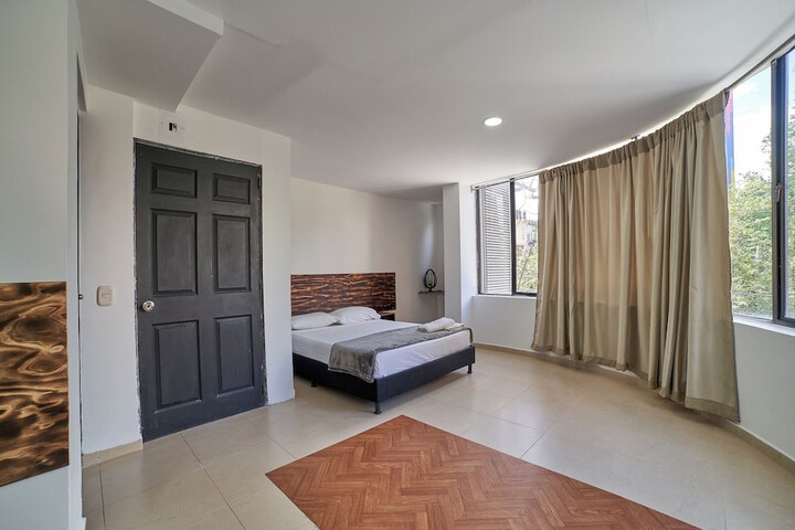 Room 19 of 40