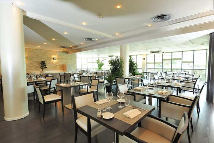 Dining Photos