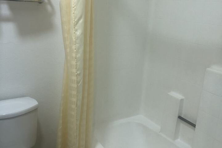 Standard | King Bed (11 of 27)