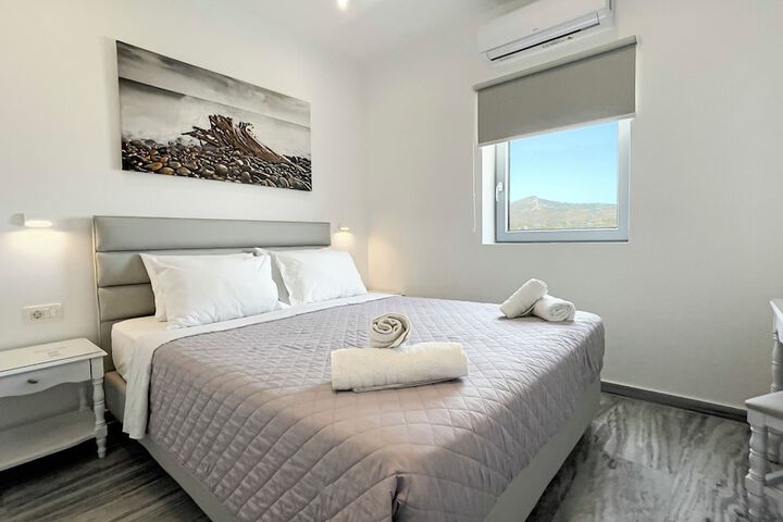 Room 28 of 109