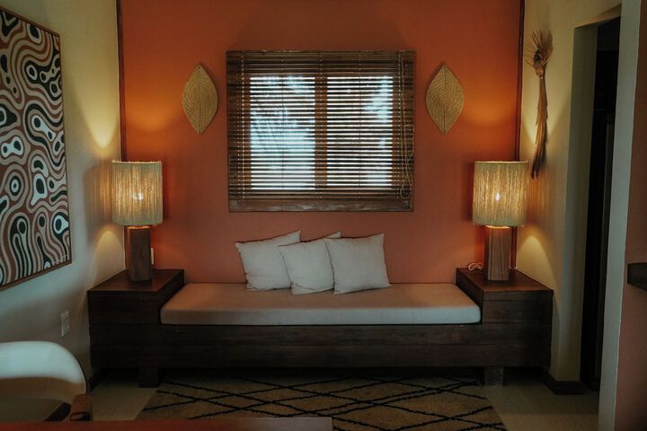 Room 53 of 149
