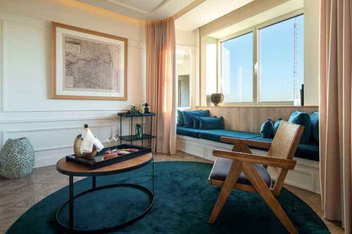 Room 34 of 89