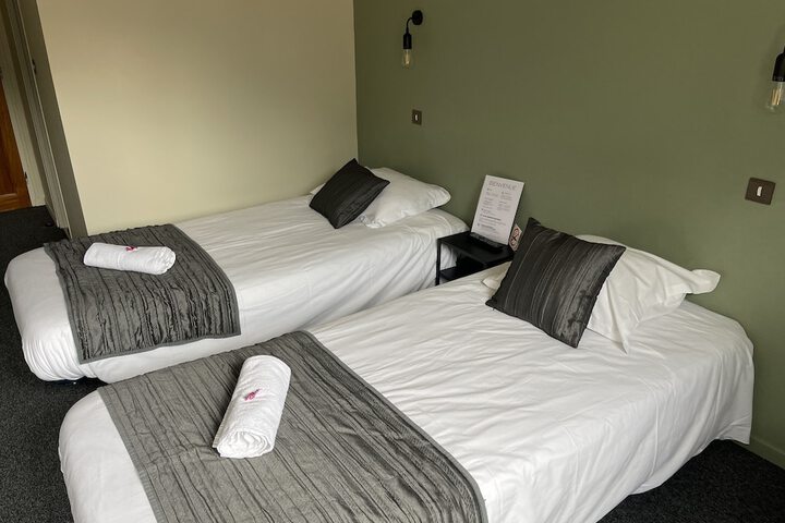 Room 10 of 39