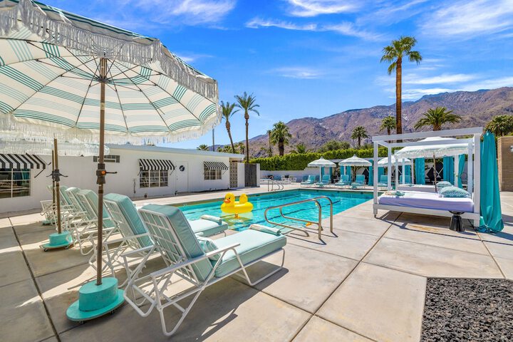 Swimming pool at The Velvet Rope