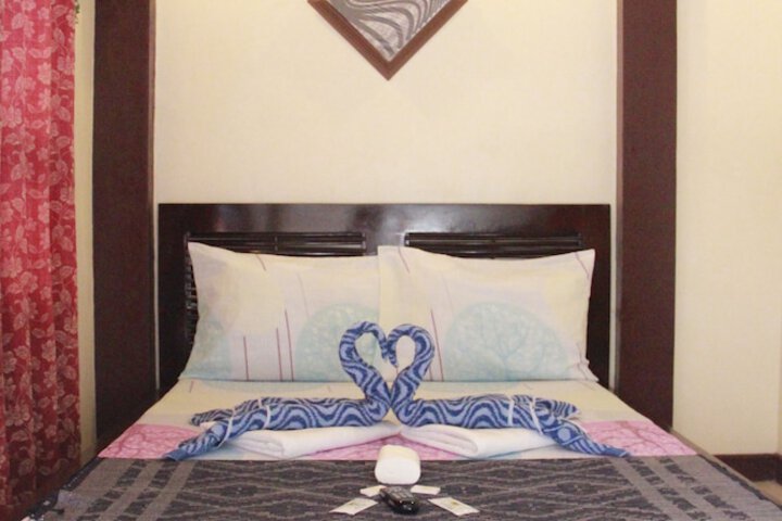 Room 2 of 31