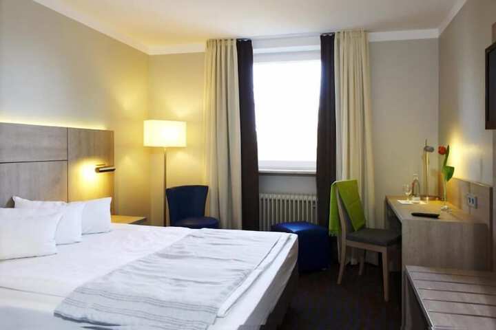 Room 12 of 23