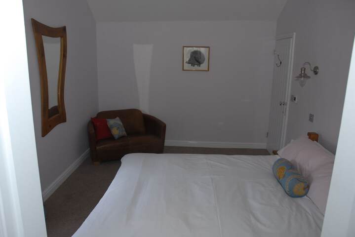 Room 6 of 49