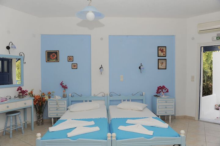 Room 16 of 96