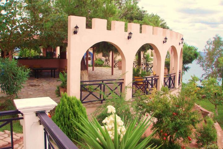 Property Grounds 44 of 57