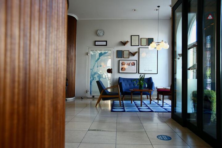 Guest Lobby
