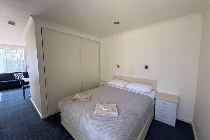 Room 15 of 64