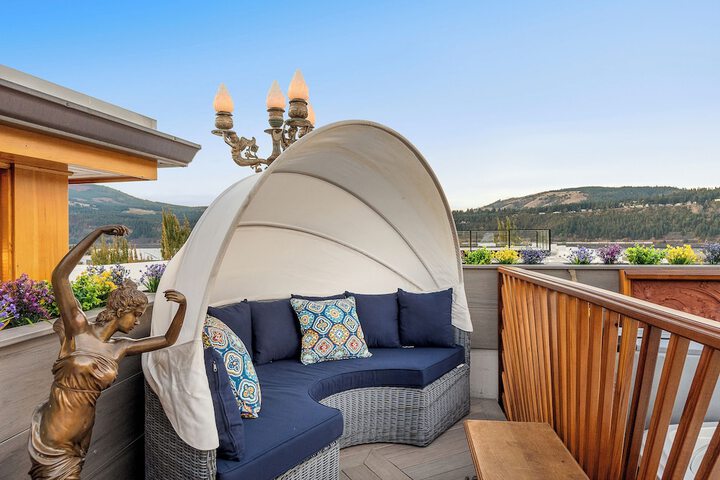 Terrace/Patio 25 of 49