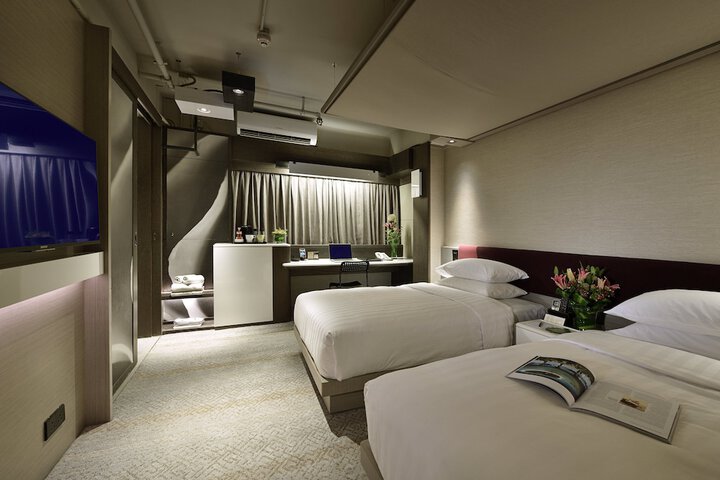 Room 9 of 70