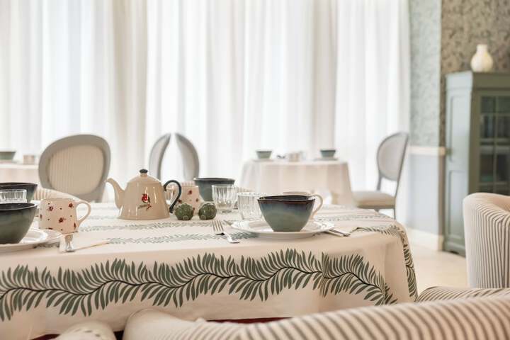 Breakfast/Coffee Service 127 of 147