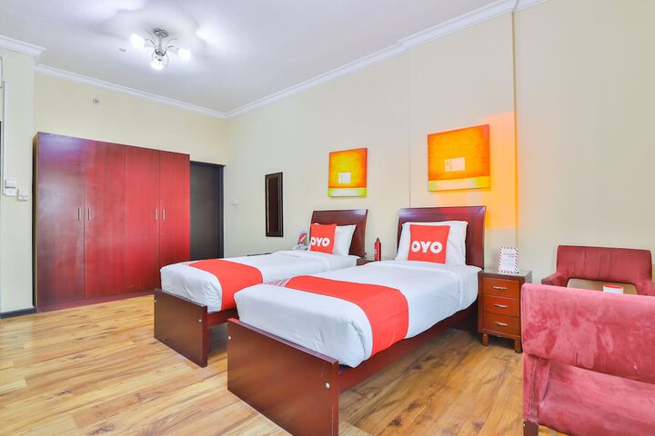 Room 10 of 37