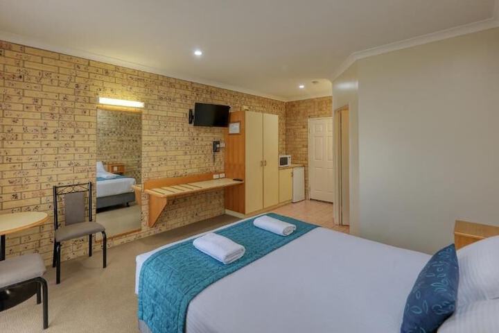 Room 3 of 29