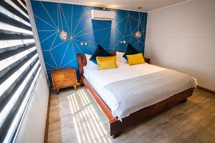 Room 2 of 11