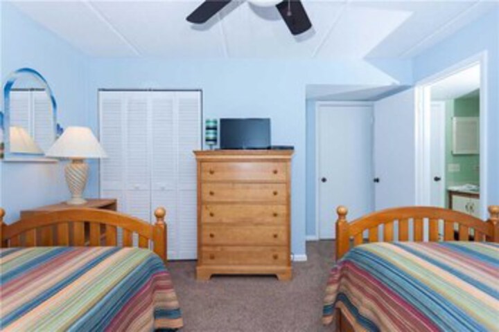 Room 27 of 30