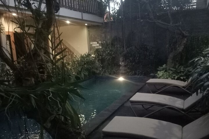 Pool Hotel