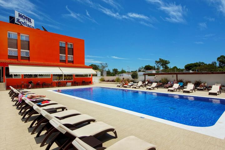 Pools & Facilities