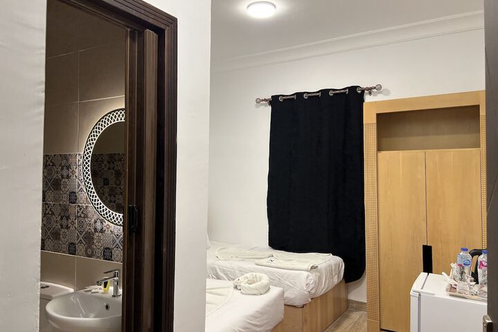 Room 26 of 62