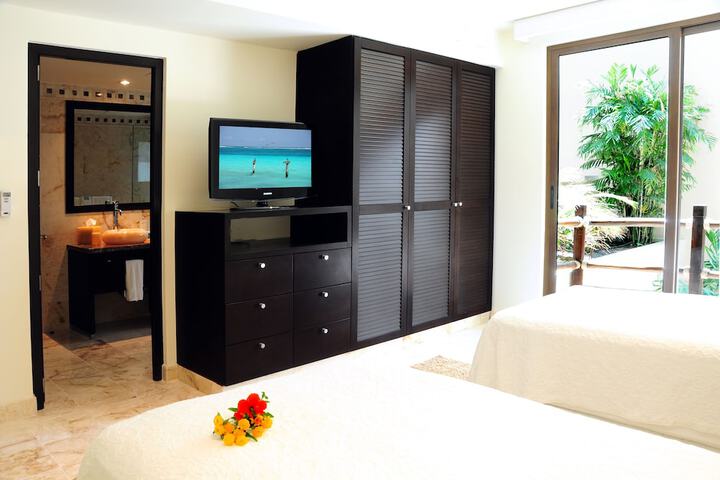 Room 9 of 204