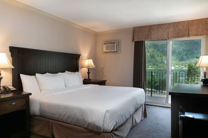 Room 3 of 21
