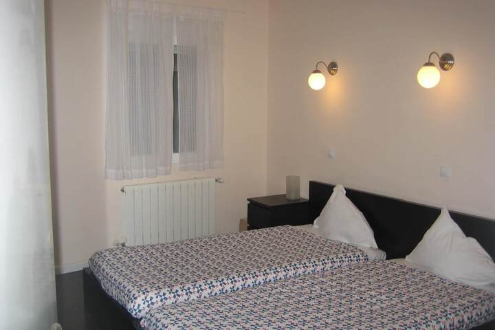 Room 13 of 109