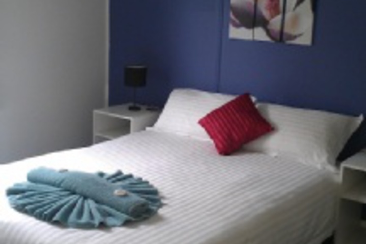 Room 83 of 300