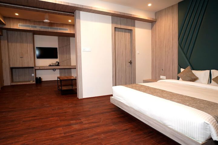 Room 34 of 73