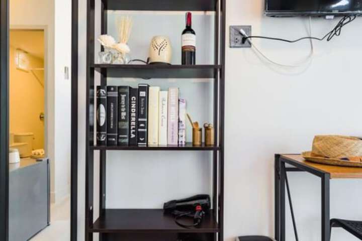 Room 16 of 34