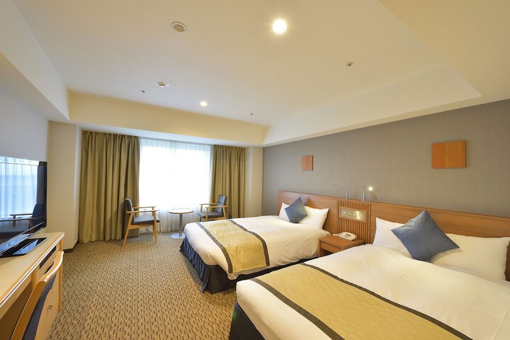 Room 25 of 131