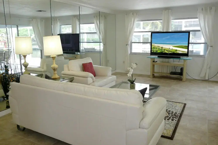 Image of 345 Rockhill Court