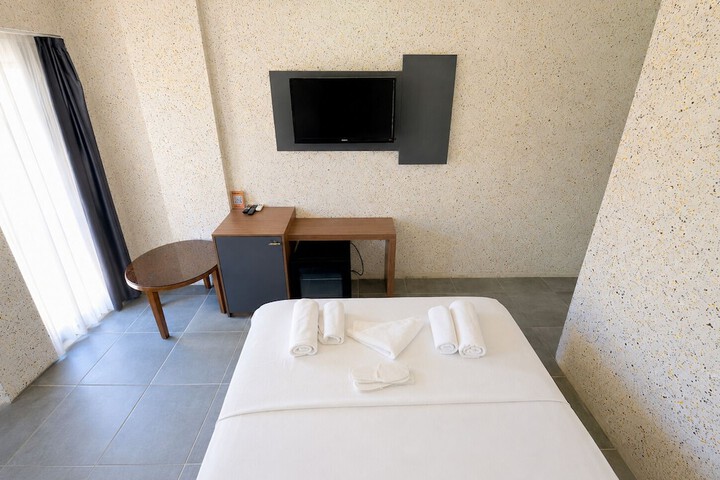 Room 20 of 63