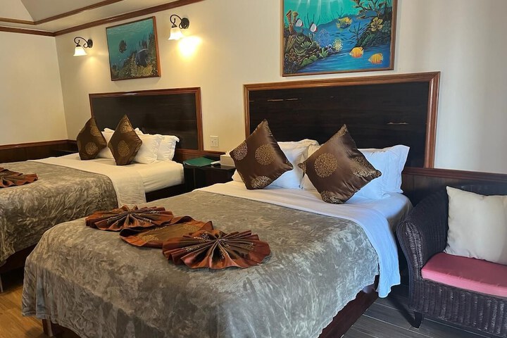 Room 35 of 272