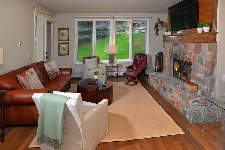 Room 11 of 20
