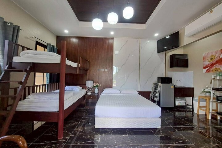 Room 10 of 60