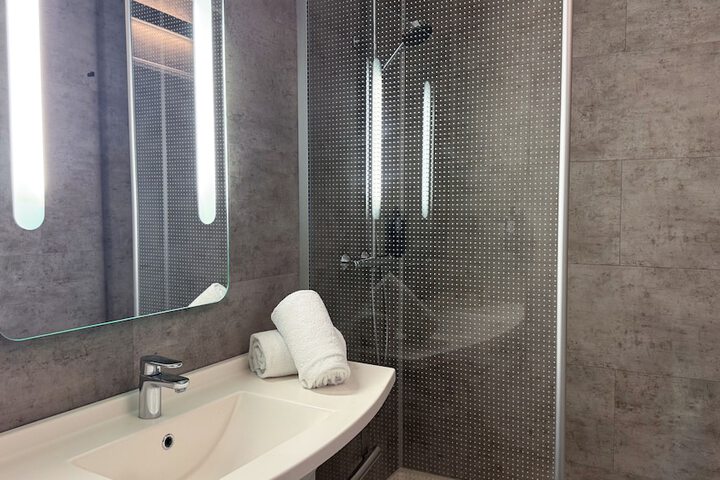 Room 15 of 55