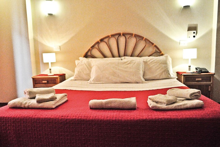 Room 6 of 54