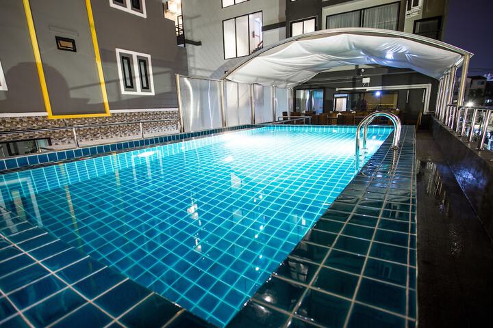 Pool 46 of 59