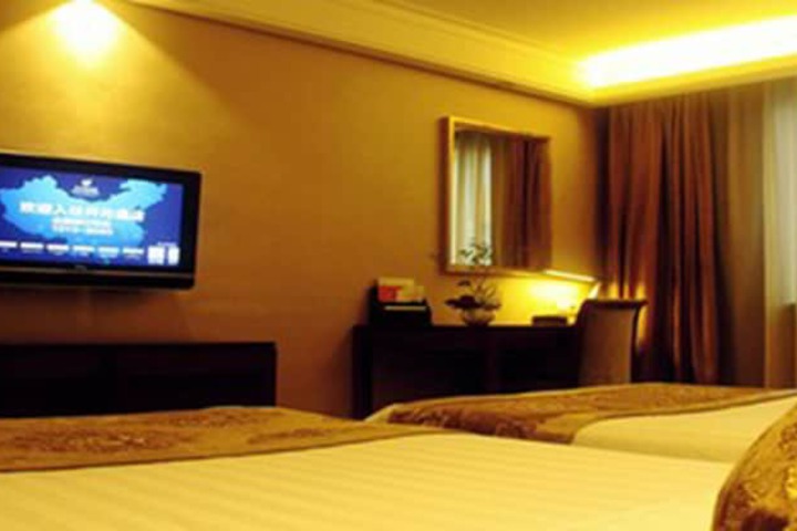 Room 27 of 68