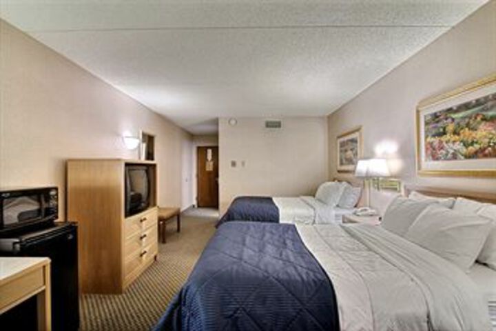 Room 8 of 53