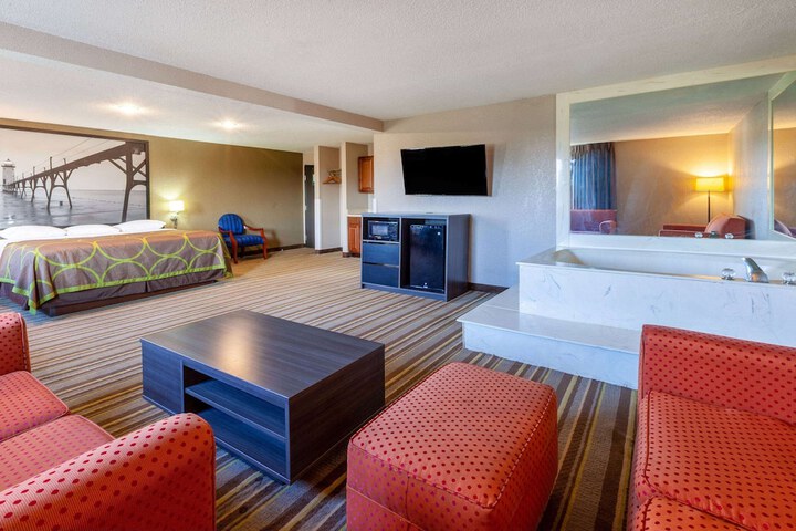 1 King Bed (9 of 9)